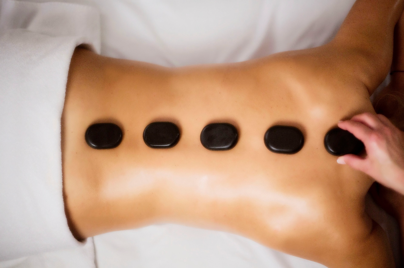 Hot Stone Massage Therapy in NYC | Body Relaxation Massage